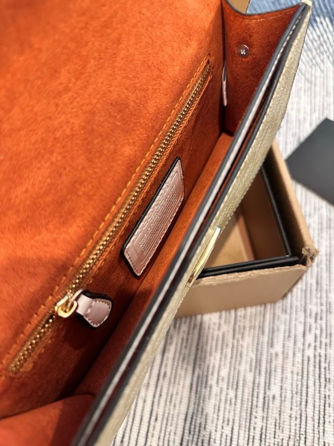 1:1 Replica COACH bag — 1:1 Replica — photo 9