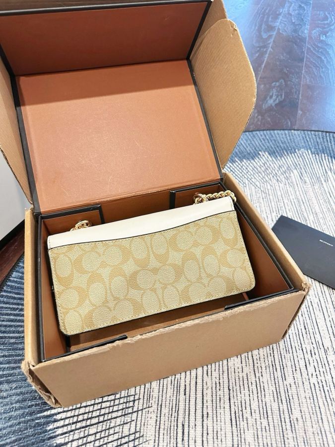 1:1 Replica COACH bag — 1:1 Replica — photo 8
