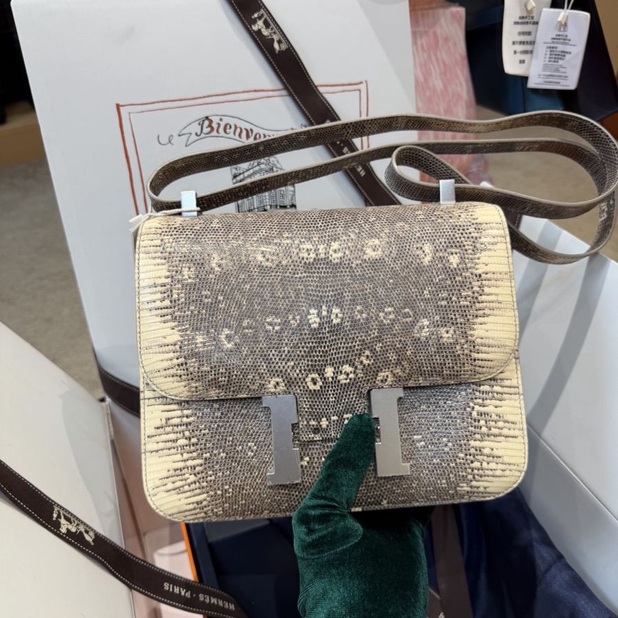 1:1 Replica Hermes bag Stewardess 24cm collection — Premium Replica — photo 4