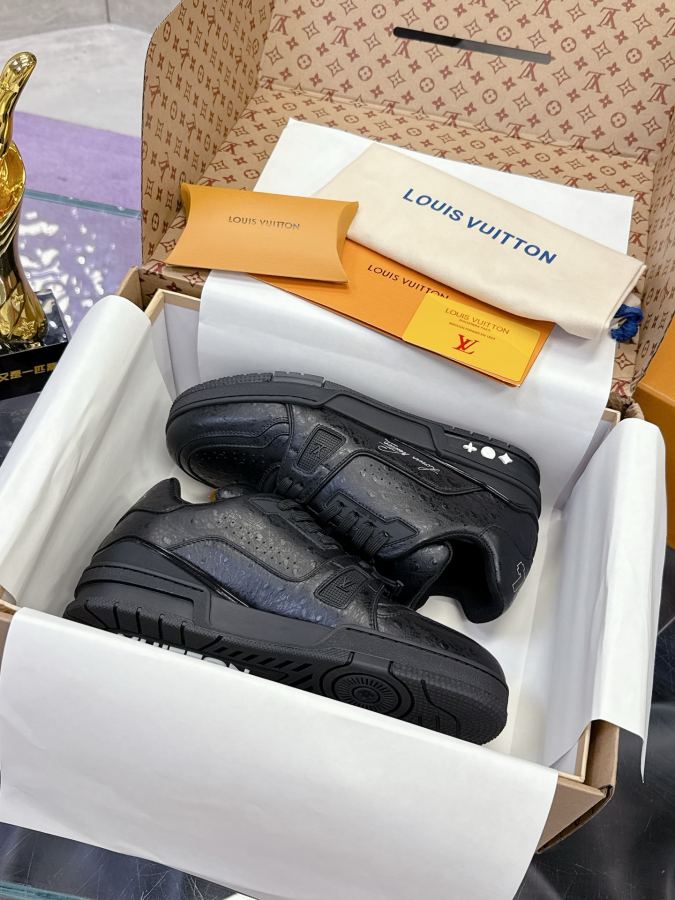 1:1 Replica Louis Vuitton shoe First layer cowhide ostrich pattern series — 1:1 Replica — photo 2