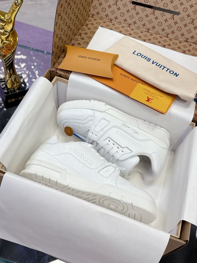 1:1 Replica Louis Vuitton shoe Series — AAA Quality Replica — photo 2