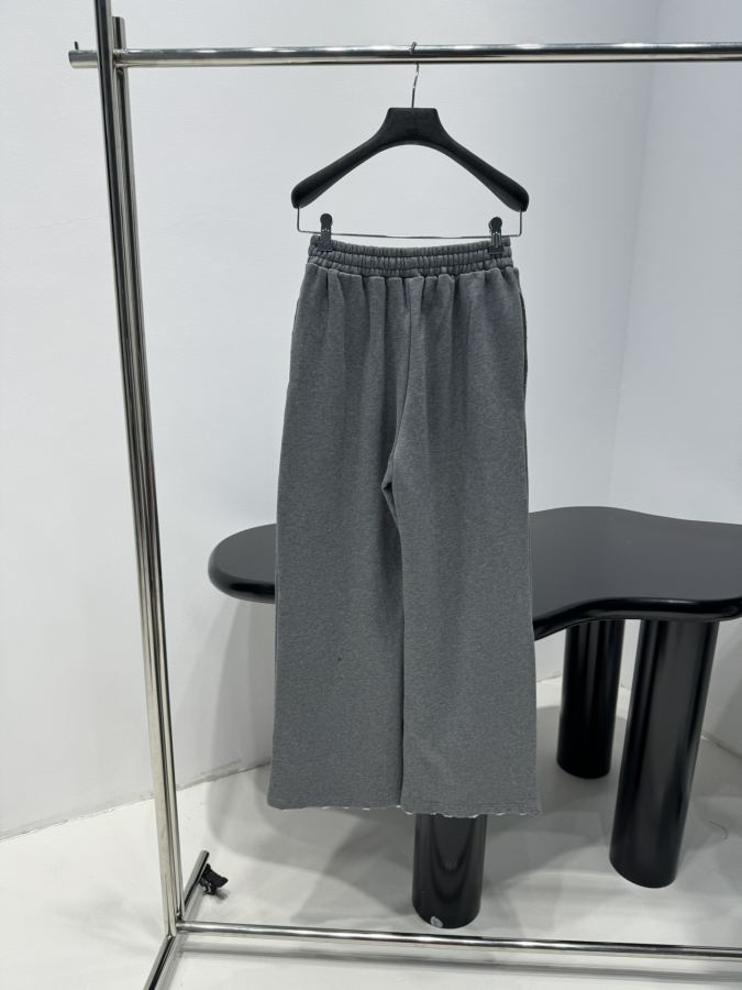 1:1 Replica BALENCIAGA Women 𝐵𝑎𝑙𝑒𝑛𝑐𝑖𝑎𝑔* New Arrival LUXURY SCRIPT — AAA Quality Replica — photo 3