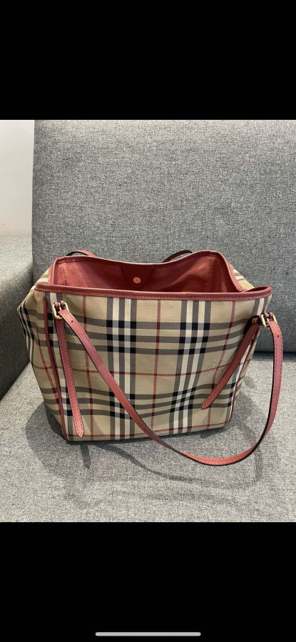 1:1 Replica Burberry bag pink — AAA Quality Replica — photo 2