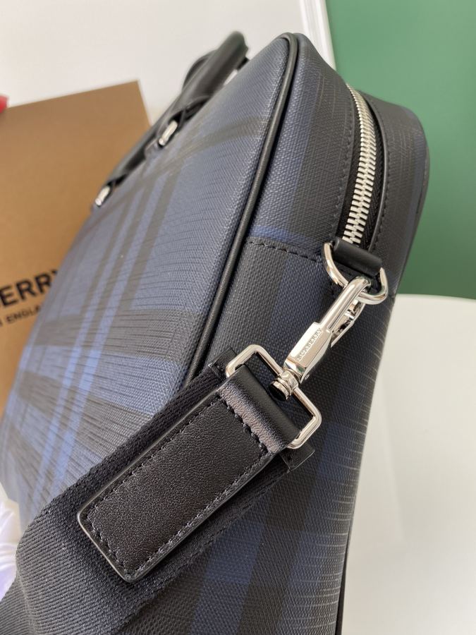 1:1 Replica Briefcase B London — AAA Quality Replica — photo 5