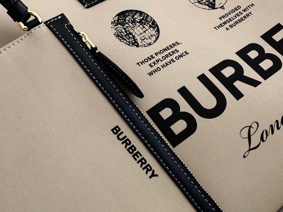 1:1 Replica Burberry bag + logo 13 — 1:1 Replica — photo 4