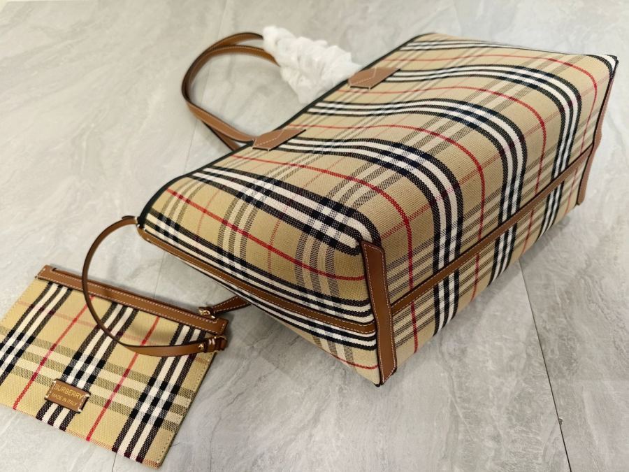 1:1 Replica Burberry bag B Burb — AAA Quality Replica — photo 4