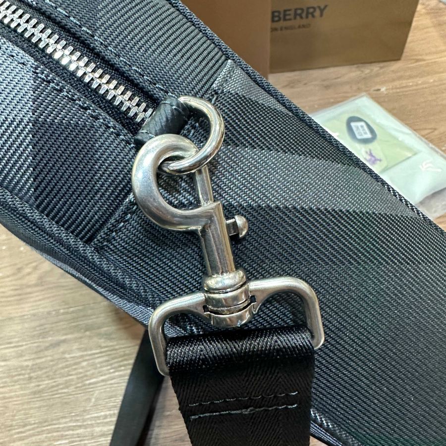 1:1 Replica Grid briefcase — 1:1 Replica For Sale — photo 4