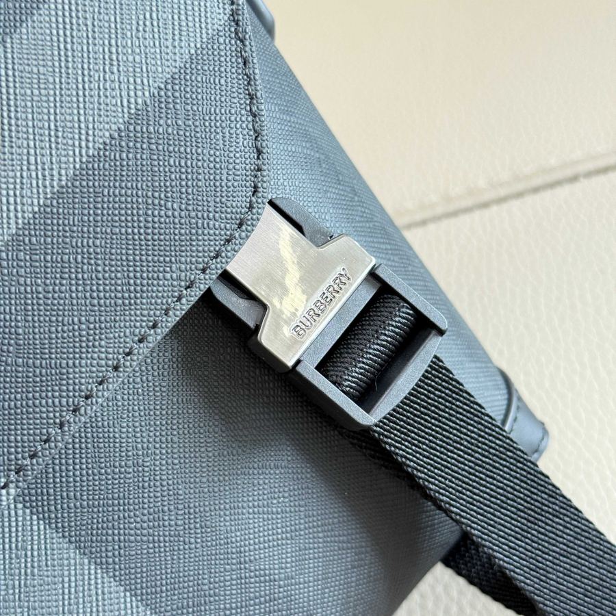 1:1 Replica Burberry bag more details — Premium Replica — photo 4