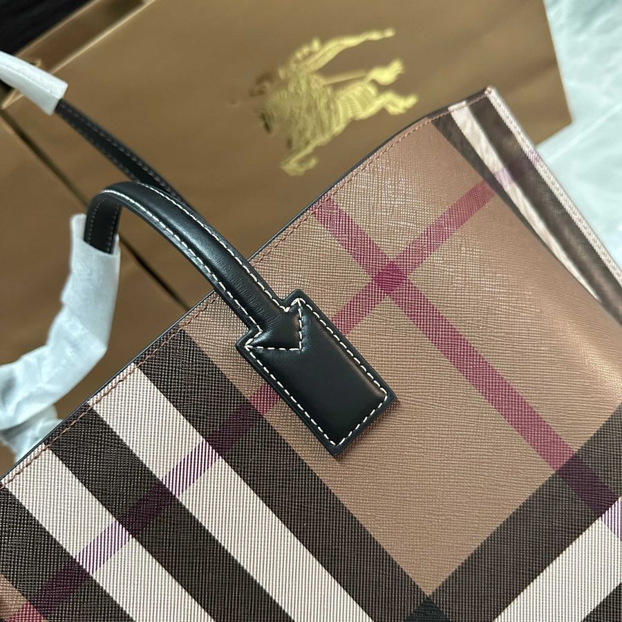 1:1 Replica Burberry bag tote — Premium Replica — photo 4