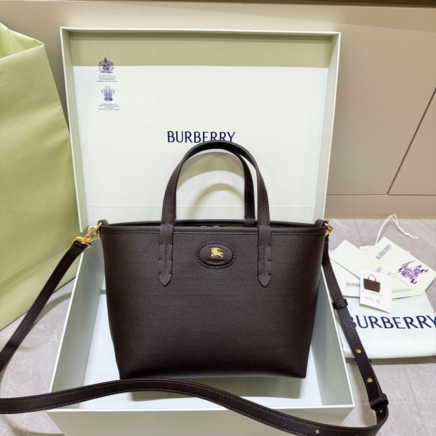 1:1 Replica Burberry bag Reversible small tote — AAA Quality Replica — photo 4