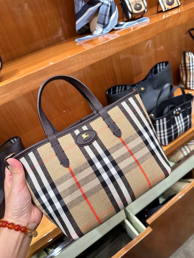 1:1 Replica Burberry bag Counter purchase version real shot purchase development — 1:1 Replica — photo 7