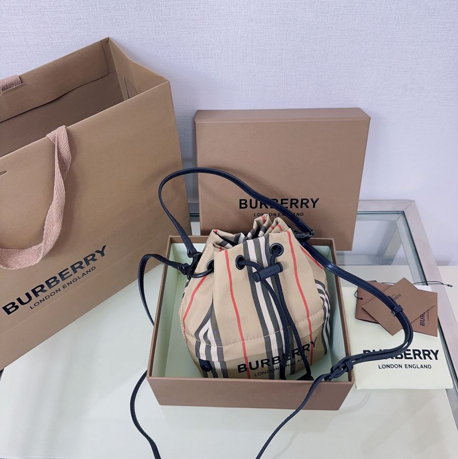 1:1 Replica Burberry bag Spot goods — Premium Replica — photo 2