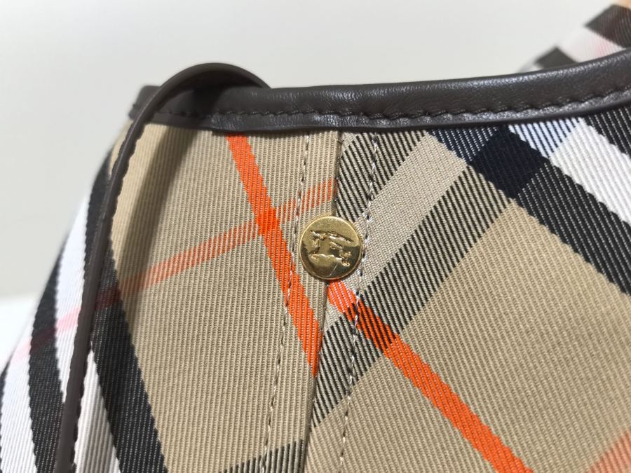 1:1 Replica Burberry bag hobo genuine — AAA Quality Replica — photo 3