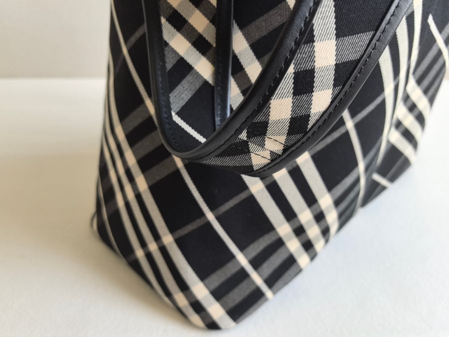 1:1 Replica Burberry bag Black — 1:1 Replica — photo 4
