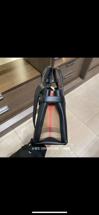 1:1 Replica Burberry bag Banner — Premium Replica — photo 8
