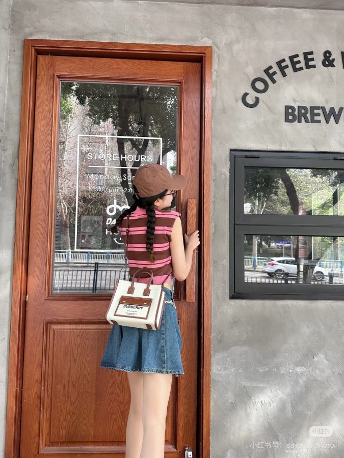 1:1 Replica Burberry bag mini tote bag — 1:1 Replica — photo 5