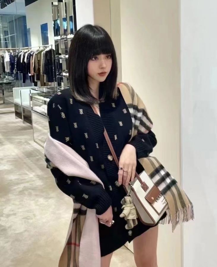 1:1 Replica Burberry bag mini — 1:1 Replica — photo 6