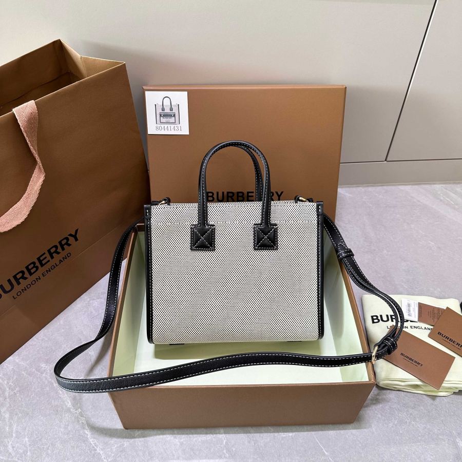 1:1 Replica Burberry bag Picture packaging — AAA Quality Replica — photo 3