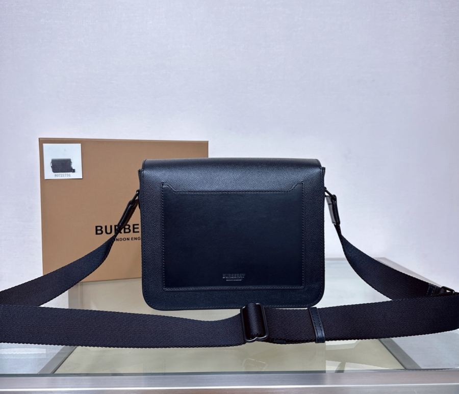 1:1 Replica Burberry bag B TB — 1:1 Replica — photo 3