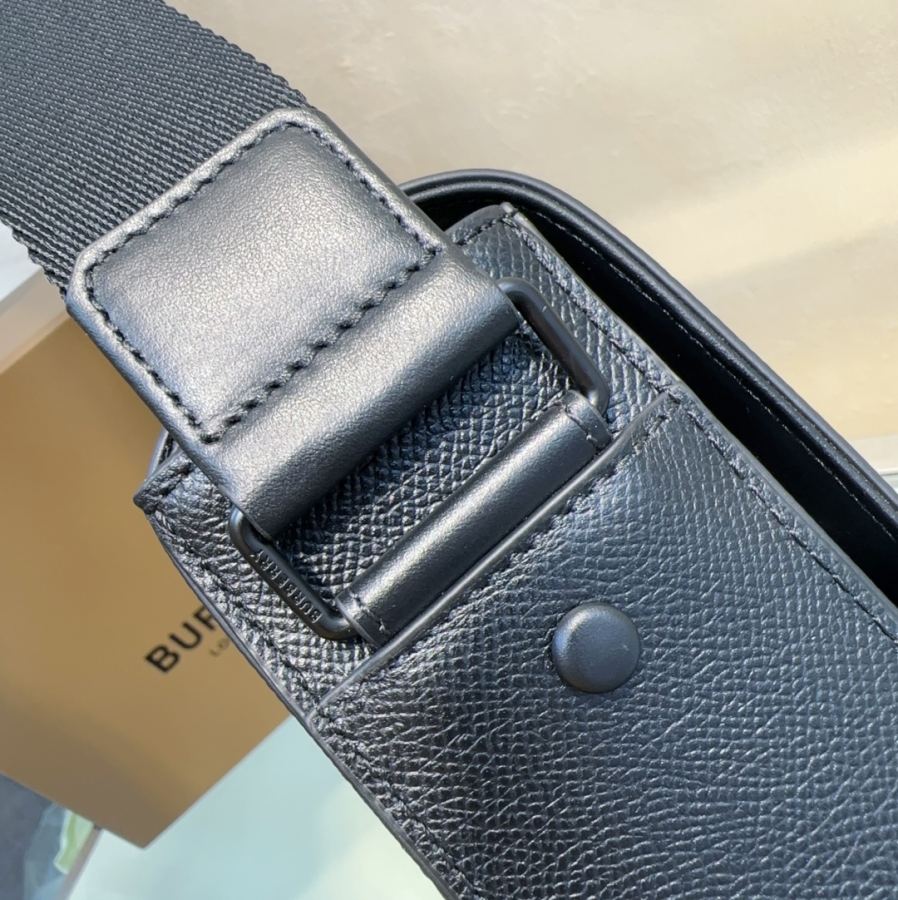 1:1 Replica Burberry bag B TB — 1:1 Replica — photo 5