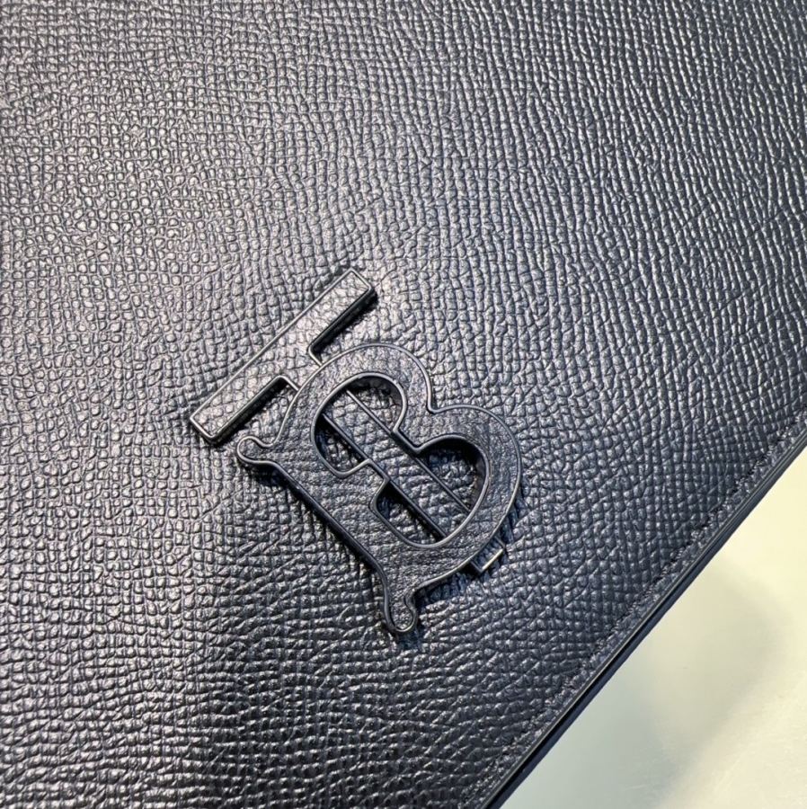 1:1 Replica Burberry bag B TB — 1:1 Replica — photo 4