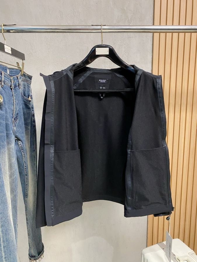 1:1 Replica ARC'TERYX men New Arrival — AAA Quality Replica — photo 6