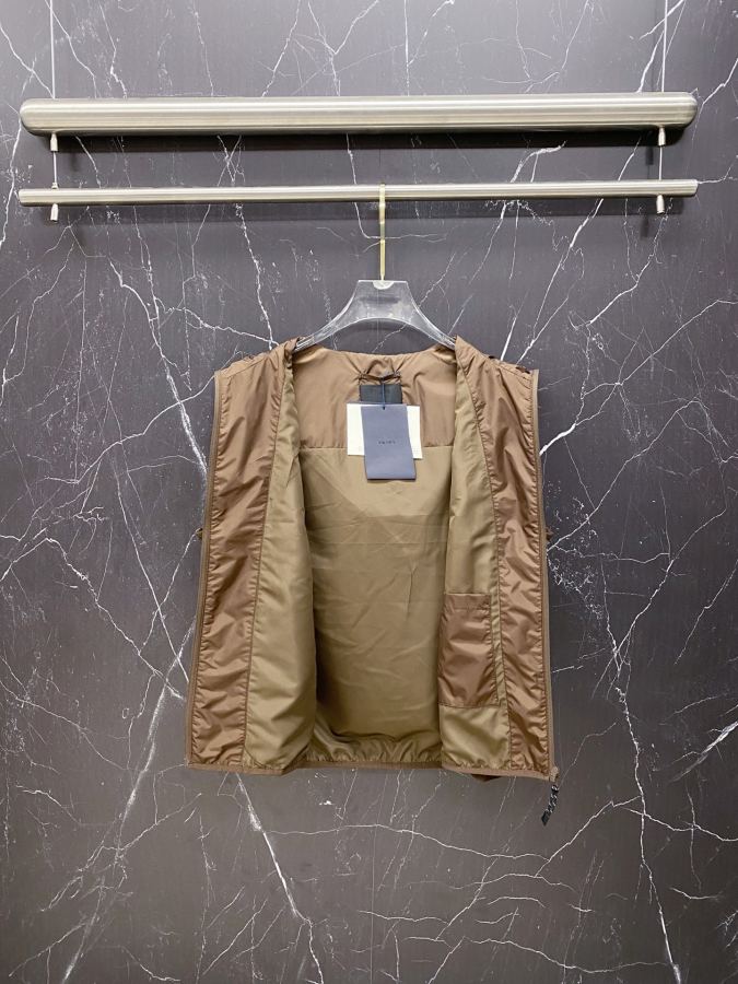 1:1 Replica Prada men Prada 2026ss New — AAA Quality Replica — photo 8