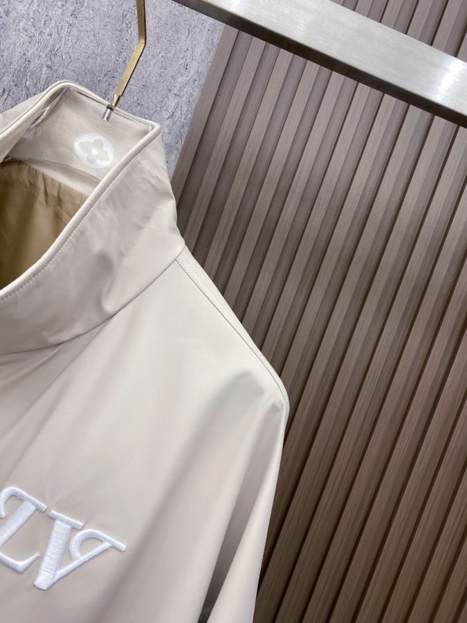 1:1 Replica LV men LV 2026ss New — AAA Quality Replica — photo 4