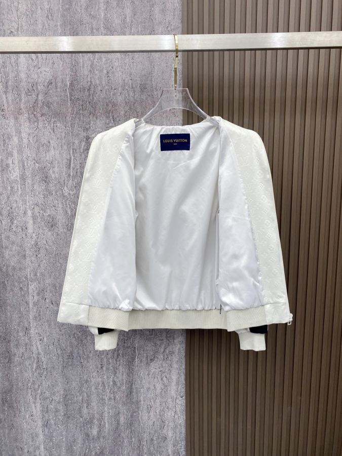 1:1 Replica LV men LV 2026ss — AAA Quality Replica — photo 9