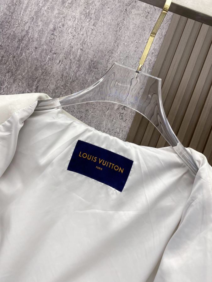 1:1 Replica LV men LV 2026ss — AAA Quality Replica — photo 10
