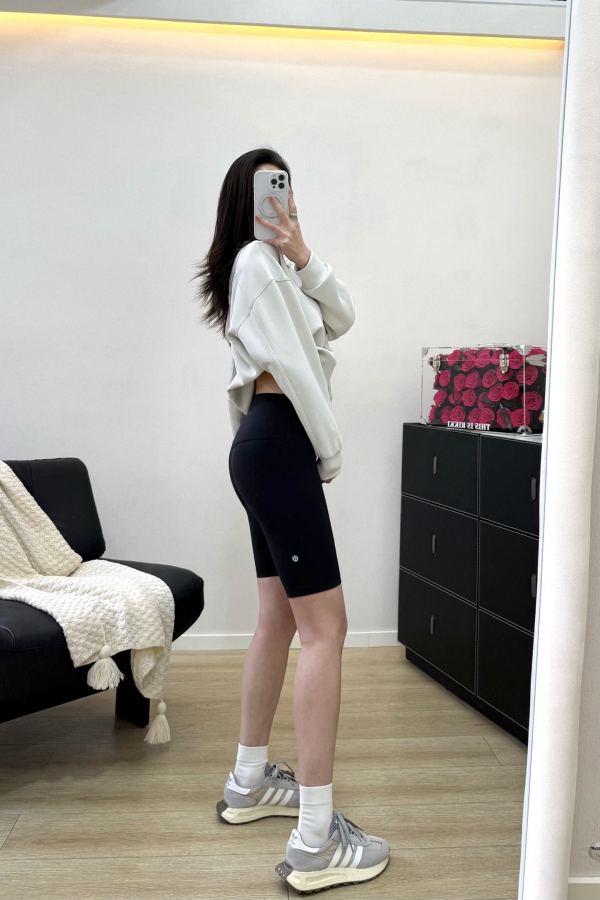 1:1 Replica Lulu Shorts Black — AAA Quality Replica — photo 3