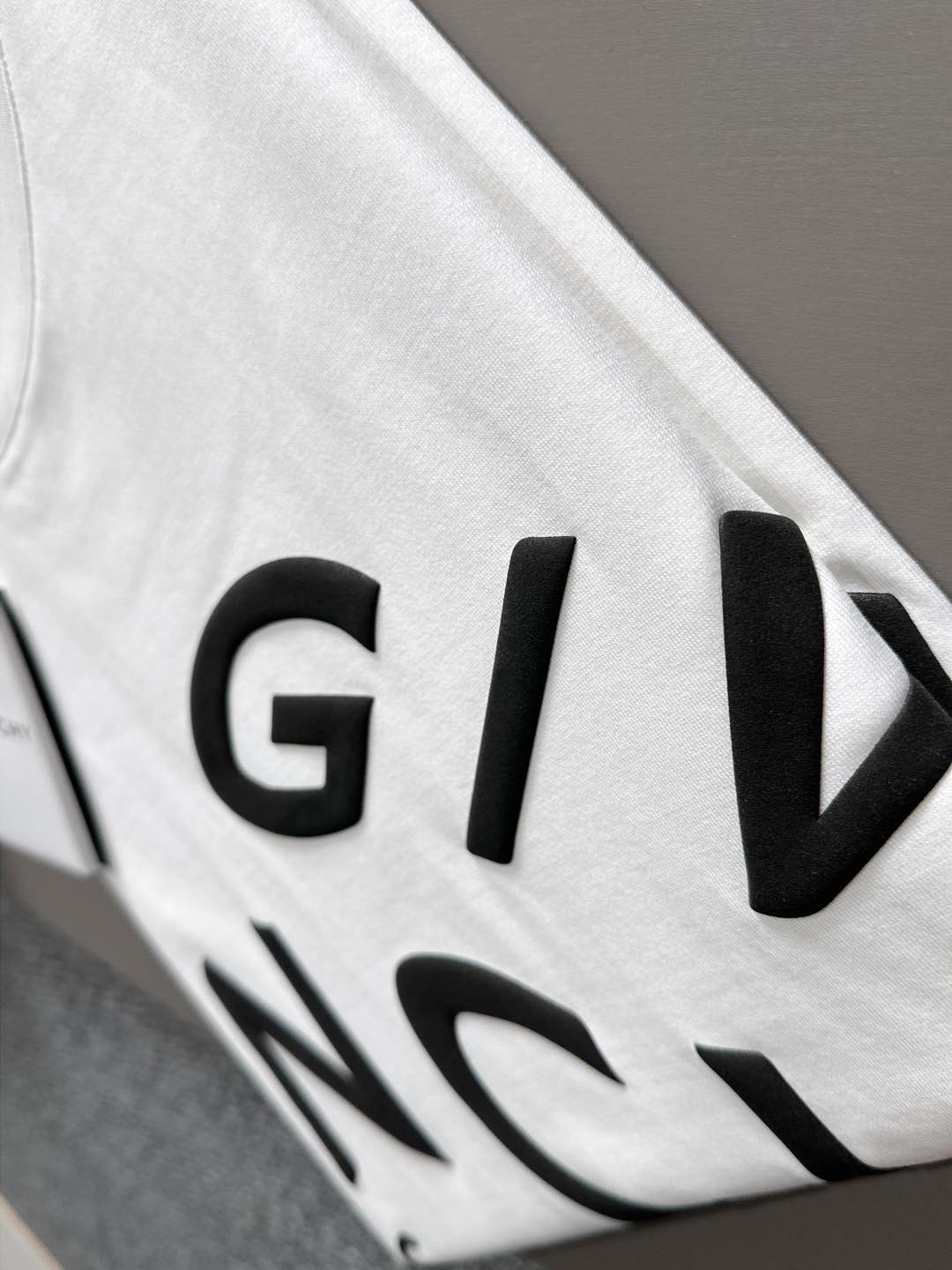 1:1 Replica GVC men T logo — AAA Quality Replica — photo 7