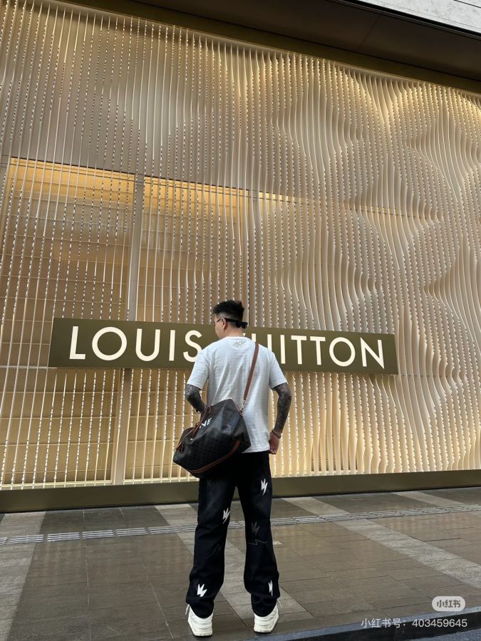 1:1 Replica LV Women LV@ logo T SMLXL — 1:1 Replica For Sale — photo 3