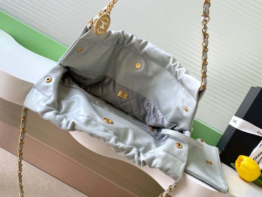 1:1 Replica Chanel bag 22 bag — Premium Replica — photo 8