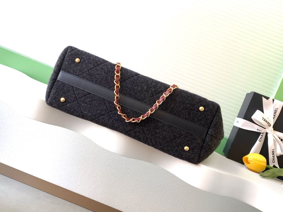 1:1 Replica Chanel bag K C Logo — 1:1 Replica — photo 4