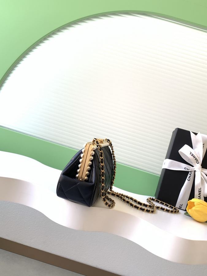1:1 Replica Chanel bag C + Series — AAA Quality Replica — photo 2