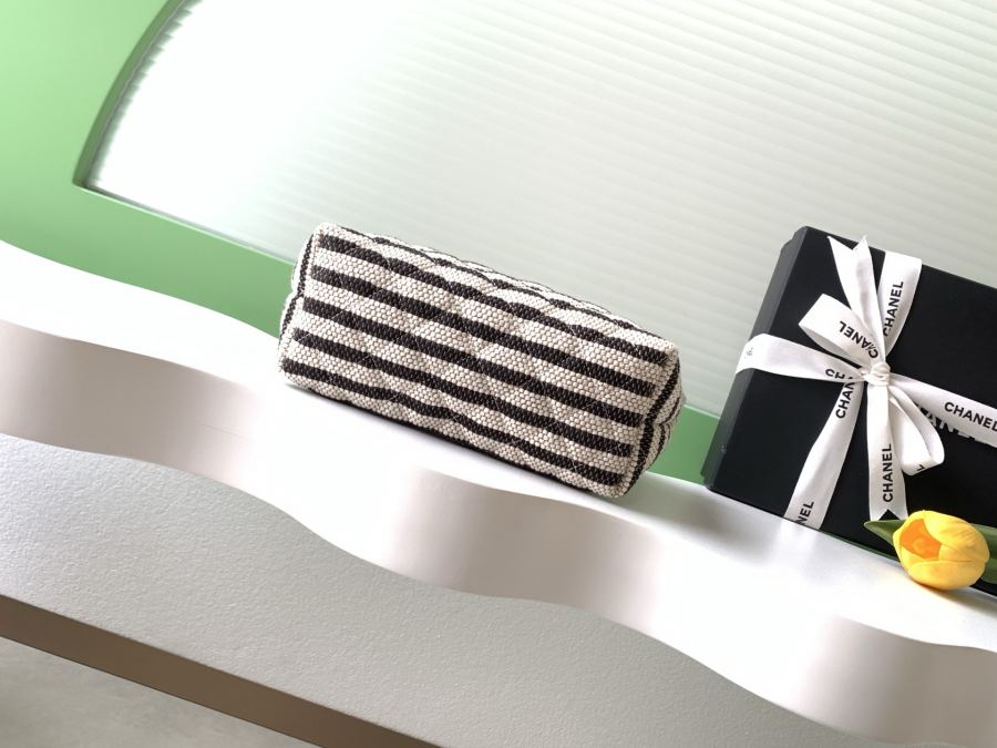 1:1 Replica Chanel bag C + C Logo — AAA Quality Replica — photo 4