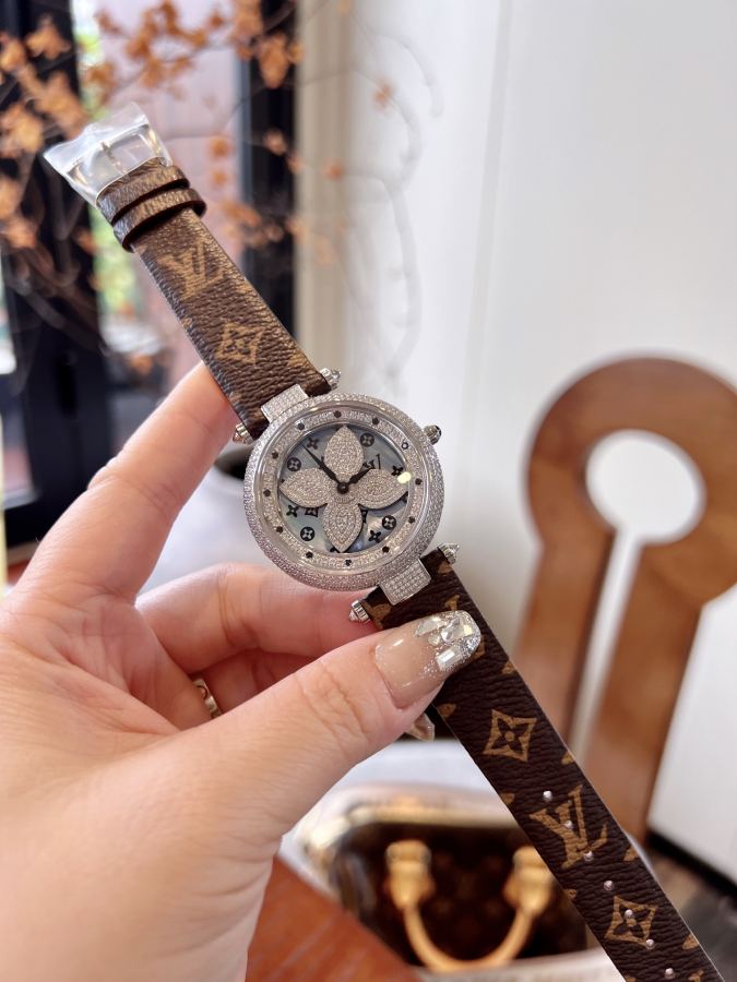 1:1 Replica Louis Vuitton Watches Same price as gold and white) — Premium Replica — photo 2