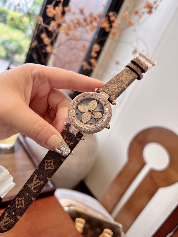 1:1 Replica Louis Vuitton Watches Same price as gold and white) — Premium Replica — photo 6