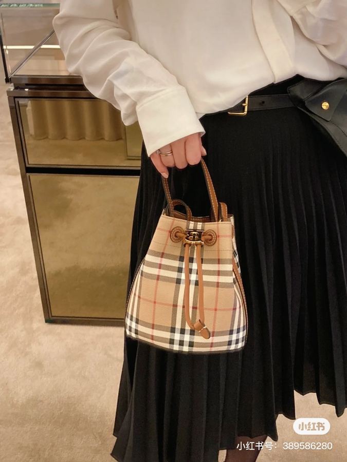 1:1 Replica Burberry bag Upper body renderings! — Premium Replica — photo 5