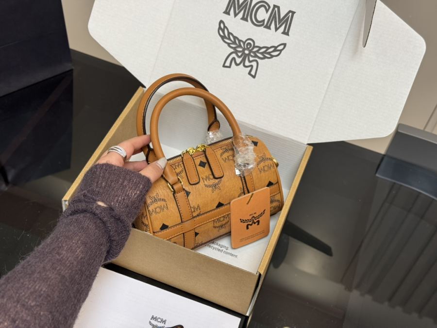 1:1 Replica MCM bag size 18*9.5cm — AAA Quality Replica — photo 2