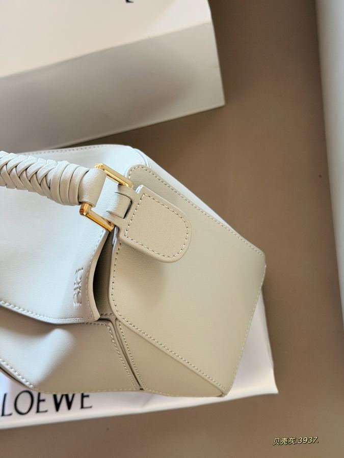 1:1 Replica LOEWE bag Size: 24*15cm (large size) — 1:1 Replica — photo 4