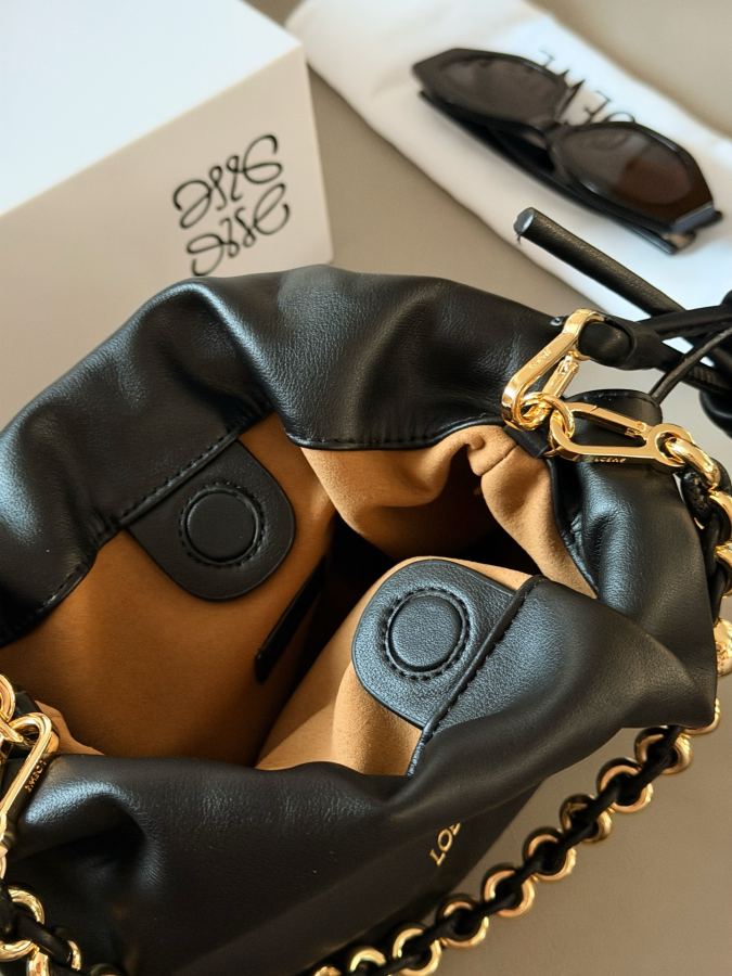 1:1 Replica LOEWE bag Comes with box: cowhide — AAA Quality Replica — photo 7