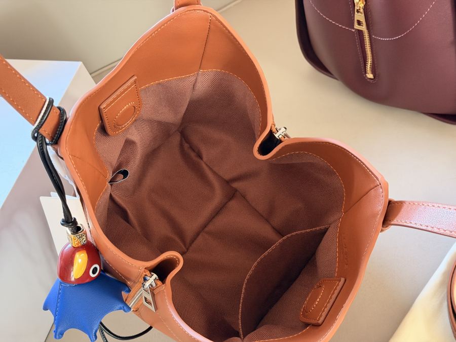 1:1 Replica LOEWE bag size 20*24cm — 1:1 Replica — photo 9