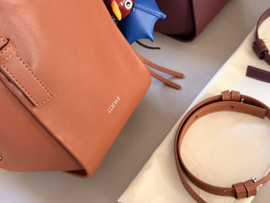 1:1 Replica LOEWE bag size 20*24cm — 1:1 Replica — photo 4