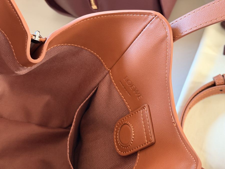 1:1 Replica LOEWE bag size 20*24cm — 1:1 Replica — photo 8