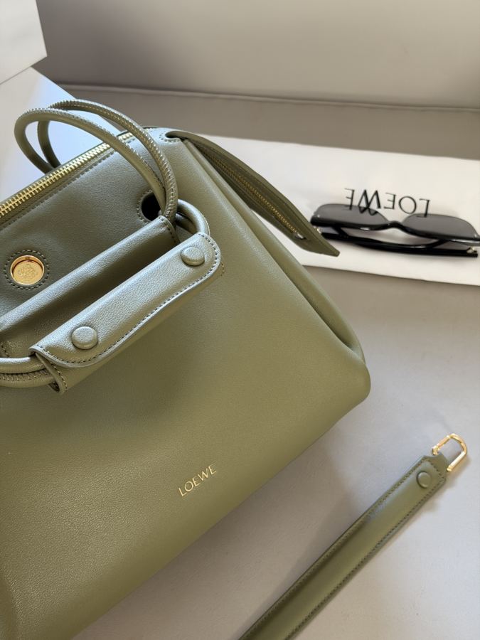 1:1 Replica LOEWE bag size 28*23cm — Premium Replica — photo 6