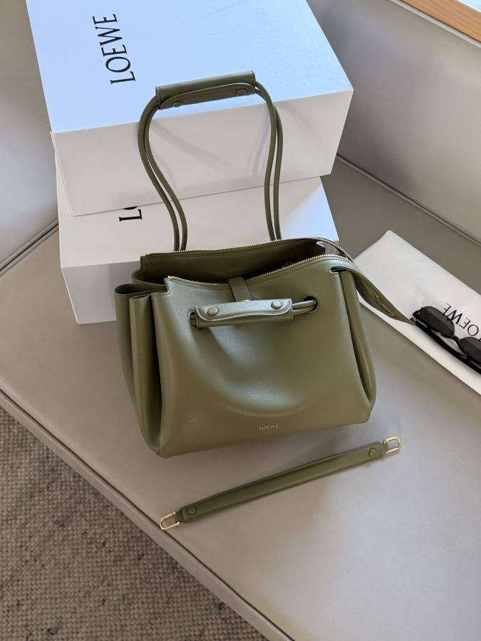 1:1 Replica LOEWE bag size 28*23cm — Premium Replica — photo 2
