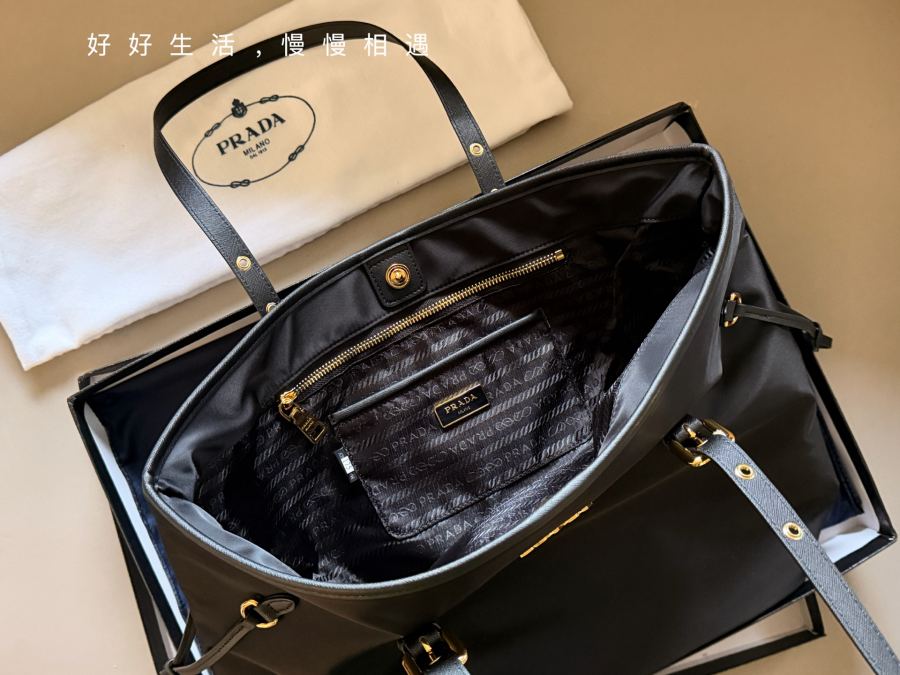 1:1 Replica PRADA bag size 35*30cm — AAA Quality Replica — photo 5