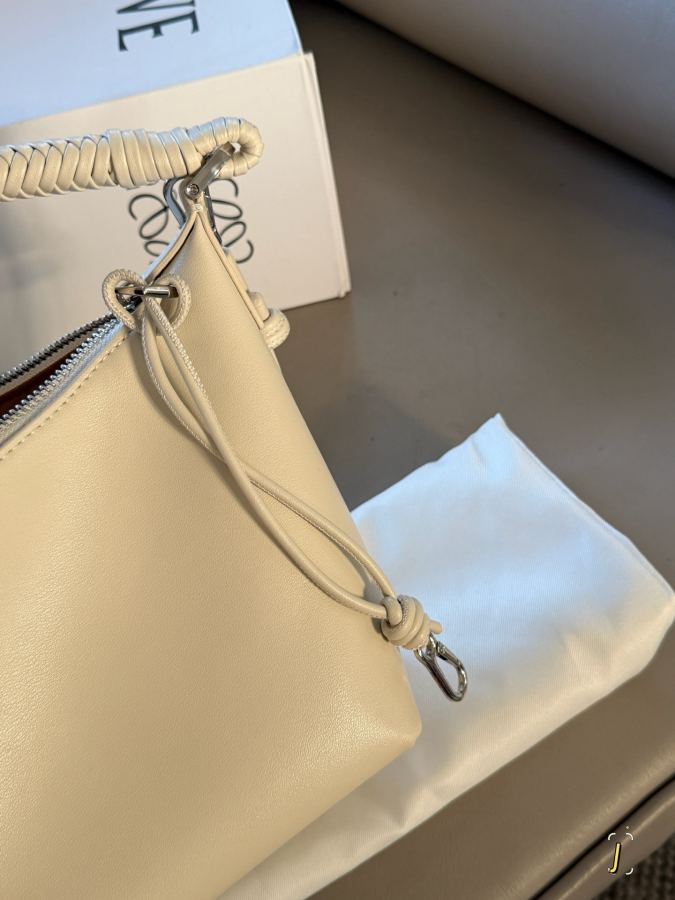 1:1 Replica LOEWE bag size 26*18cm — 1:1 Replica — photo 7
